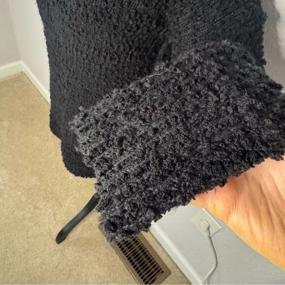 Abercrombie Fitch V-Neck Teddy Tunic Sweater Black Size S Cozy Lounge Classic - Picture 3 of 8